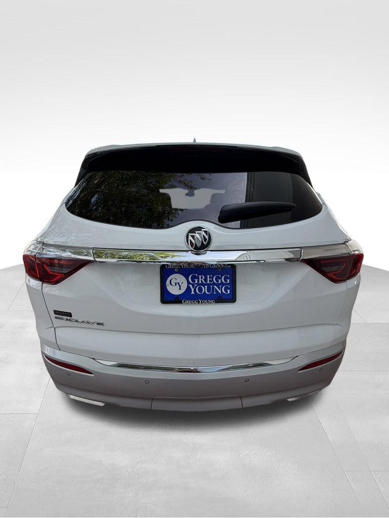 Used 2024 Buick Enclave Essence FWD image 4