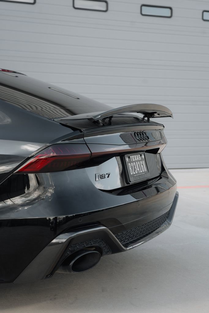 Used 2021 Audi RS 7 Sportback w/ RS 7 Executive Package image 21