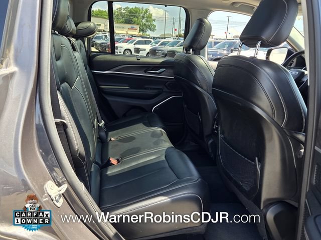 Used 2022 Jeep Grand Cherokee Limited w/ Luxury Tech Group II RWD image 17