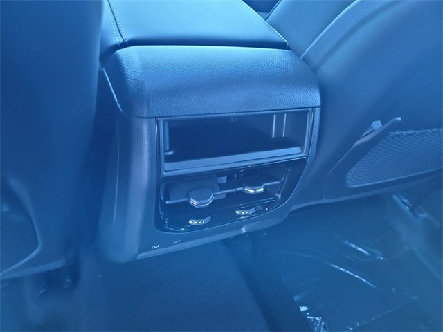 New 2025 Jeep Grand Cherokee Altitude image 8