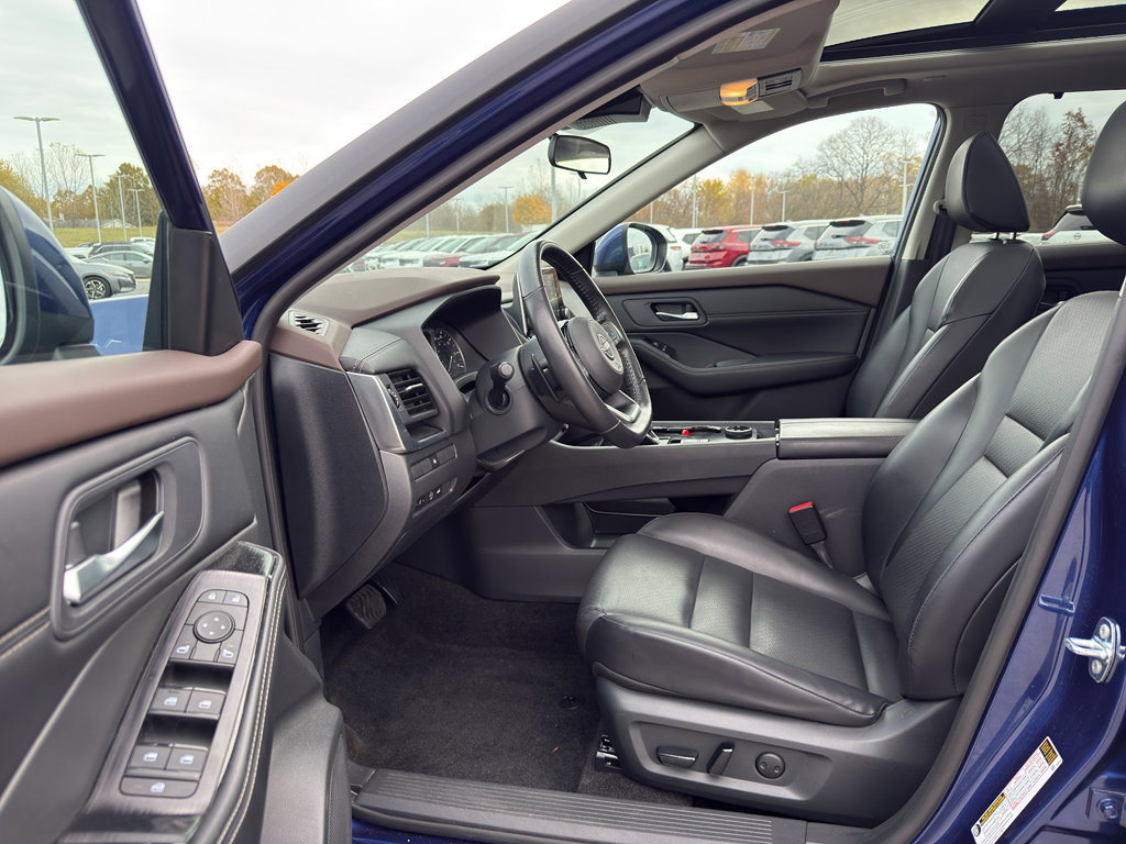 Certified 2023 Nissan Rogue SV w/ SV Premium B Package image 11