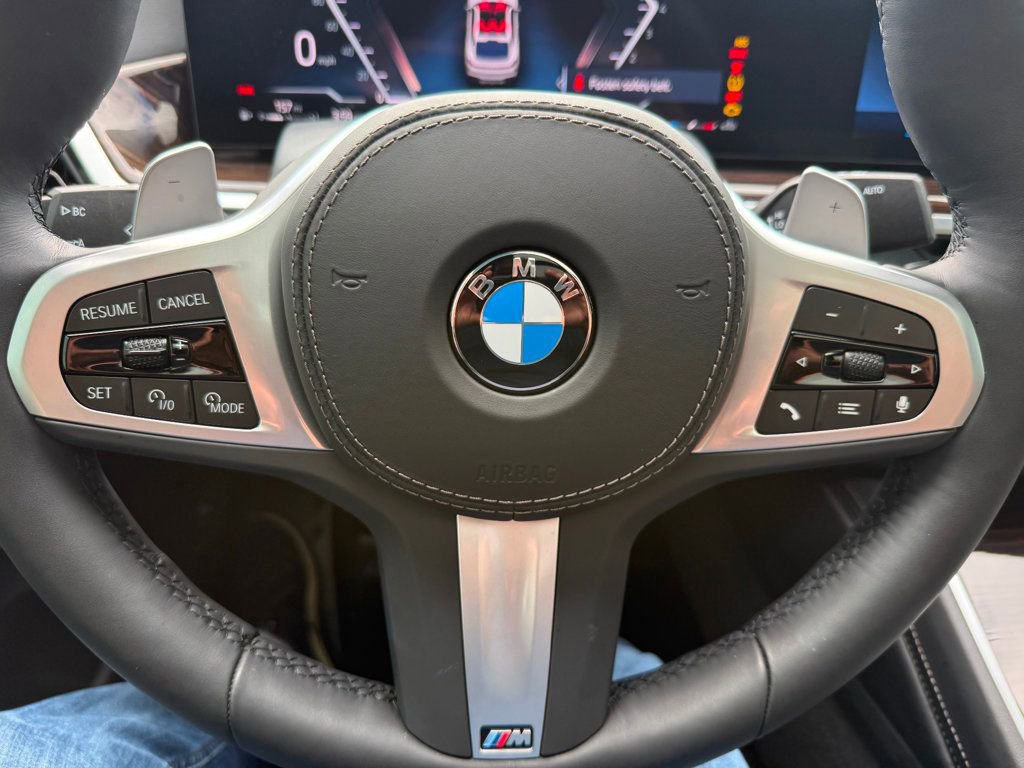 Used 2026 BMW X6 xDrive40i w/ Climate Comfort Package image 12