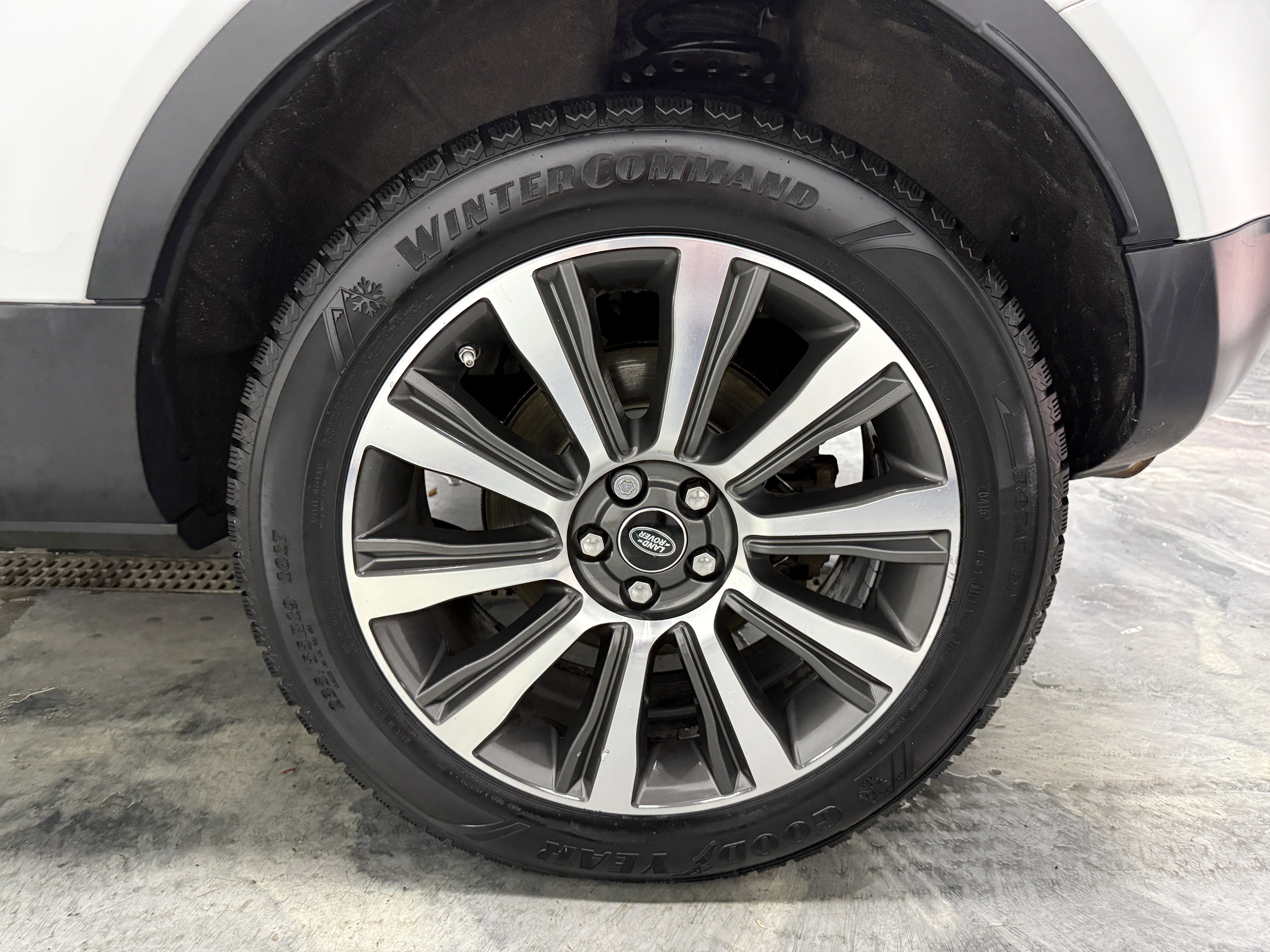 Used 2017 Land Rover Range Rover Evoque HSE image 29