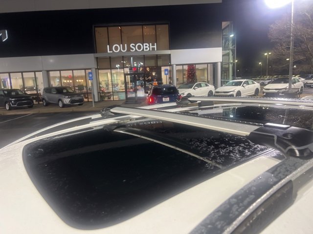 Used 2017 Volvo XC90 T5 Momentum w/ Vision Package image 7