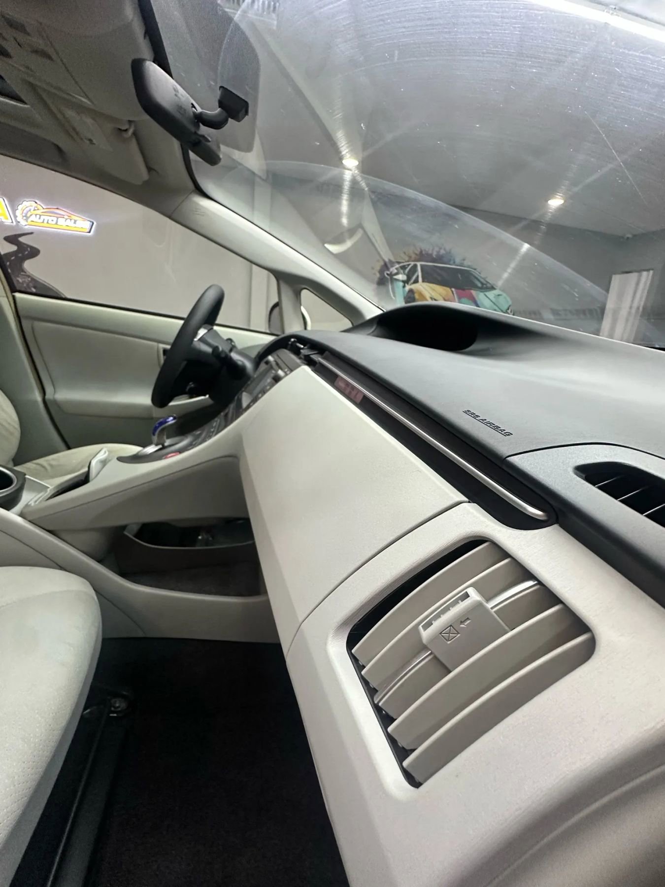 Used 2013 Toyota Prius Three w/ Solar Roof Pkg image 31