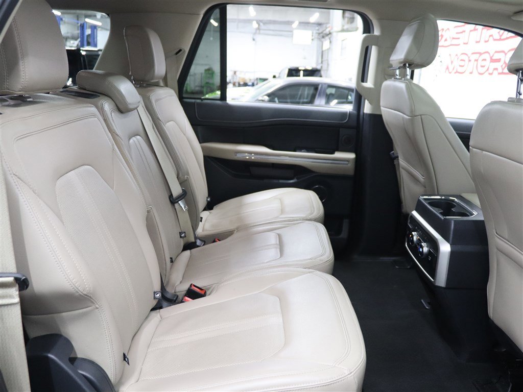 Used 2024 Ford Expedition Max Limited image 19