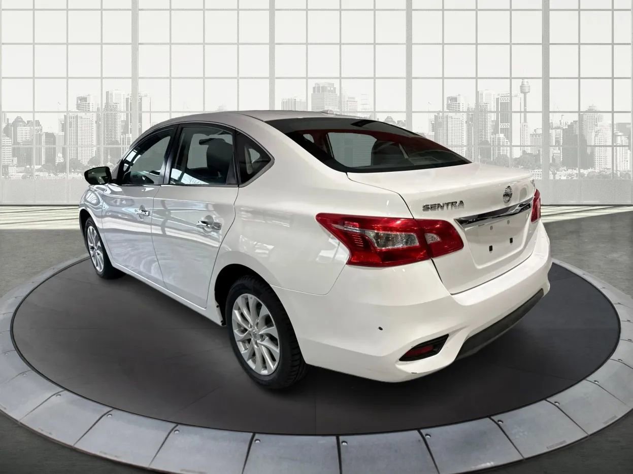 Used 2019 Nissan Sentra SV image 5