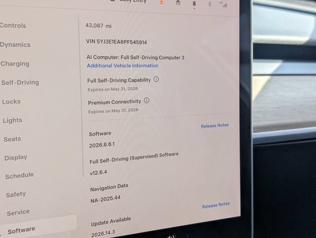 Used 2023 Tesla Model 3 Standard Range RWD image 19