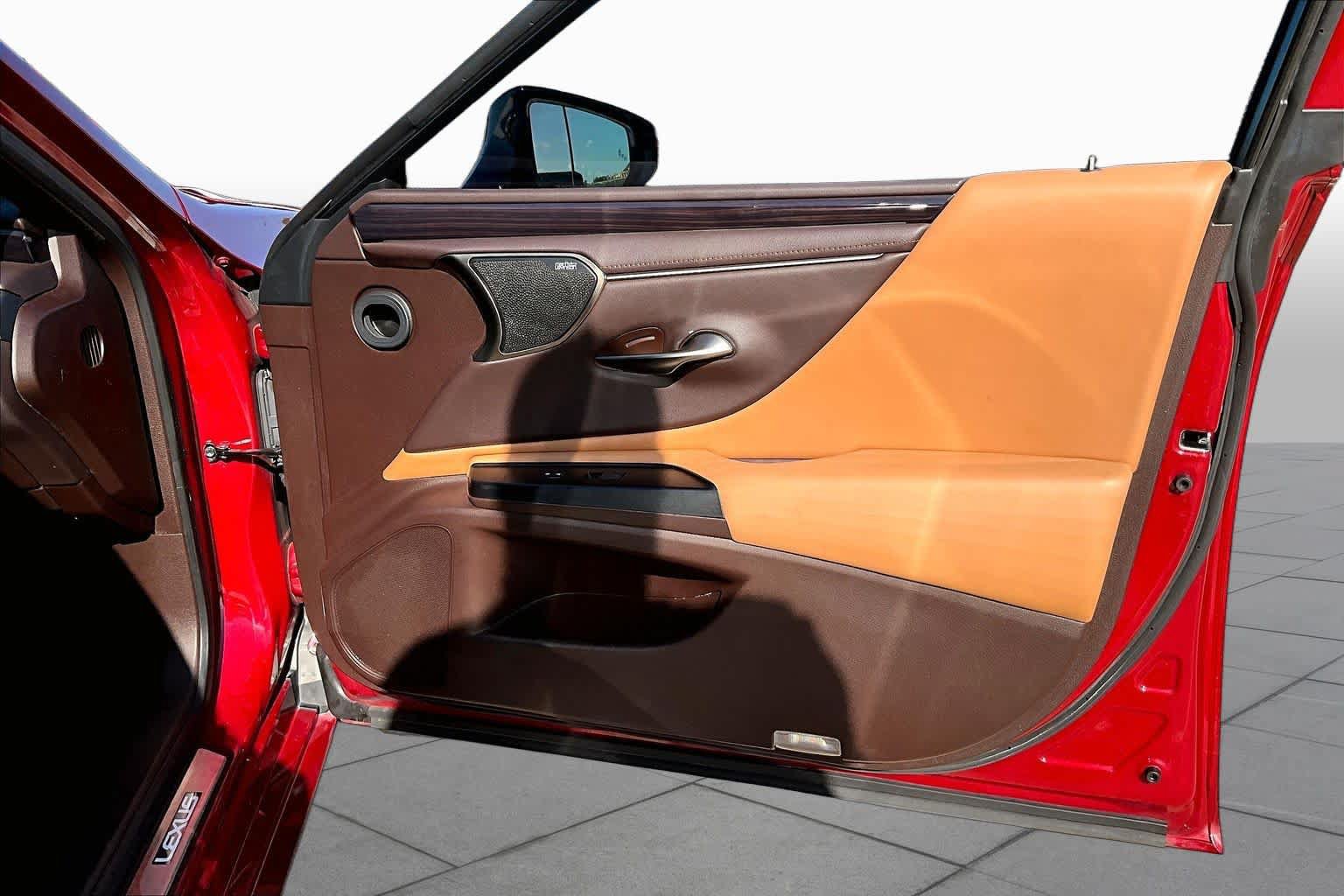 Used 2020 Lexus ES 350 w/ Accessory Package 2 FWD image 23