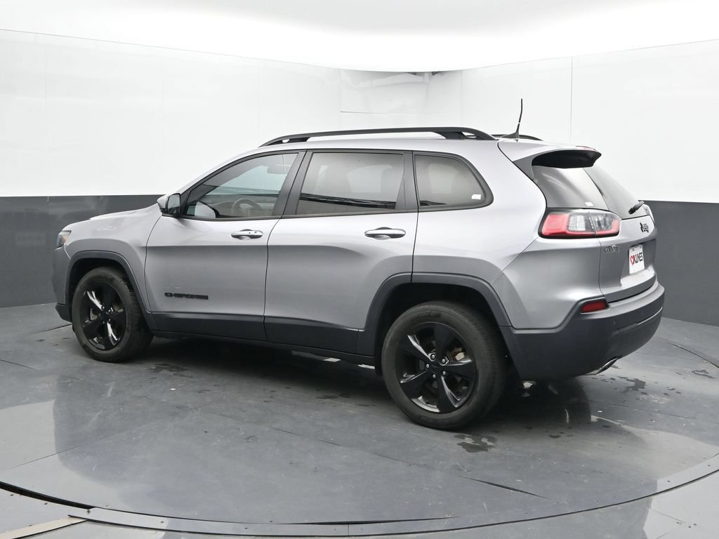 Used 2019 Jeep Cherokee Latitude Plus FWD image 10
