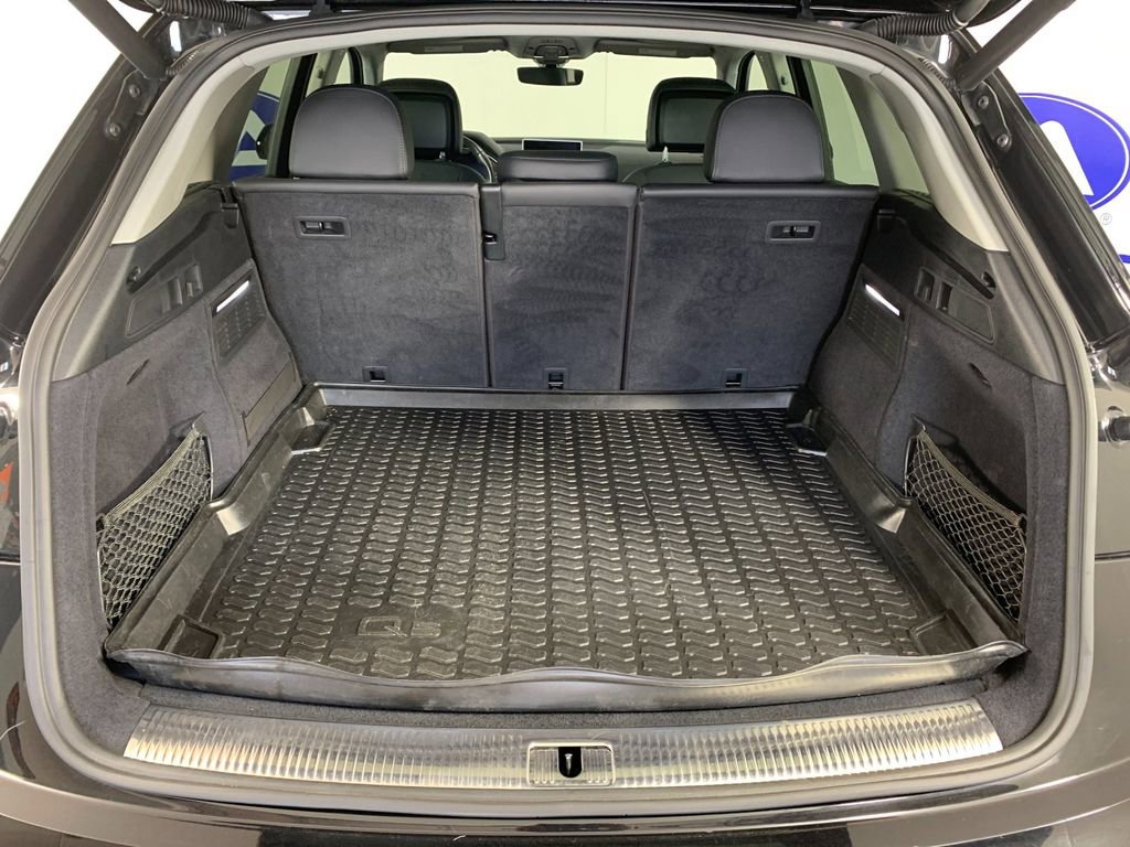 Used 2020 Audi Q5 e Premium Plus image 36