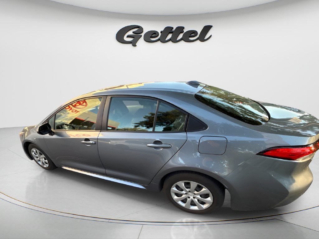 Used 2022 Toyota Corolla LE FWD image 6