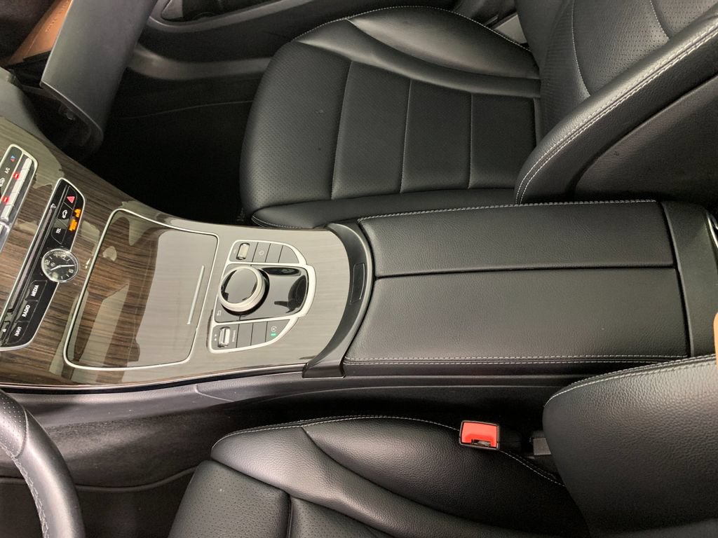 Used 2017 Mercedes-Benz C 300 Sedan image 29