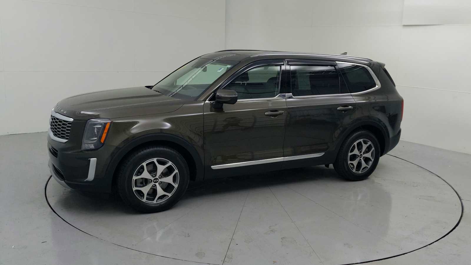 Used 2021 Kia Telluride EX AWD/4WD image 5