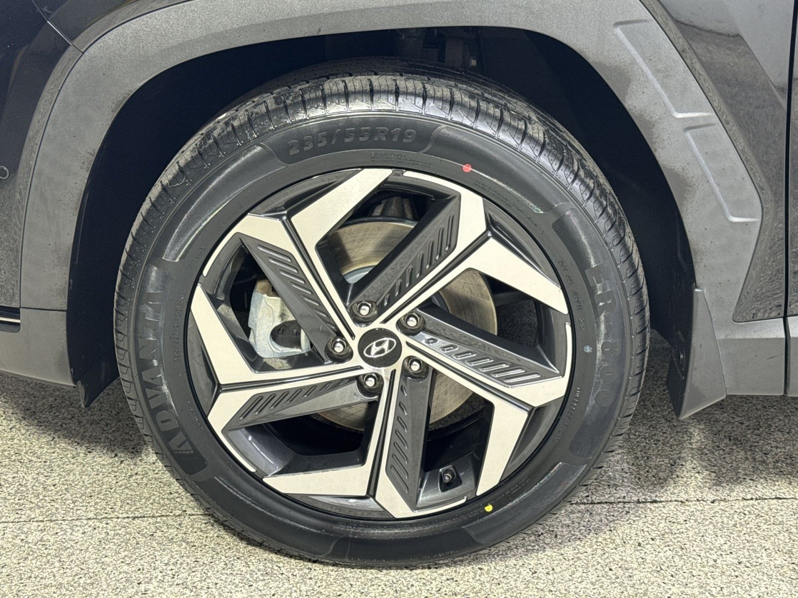 Used 2022 Hyundai Tucson Limited AWD/4WD image 24