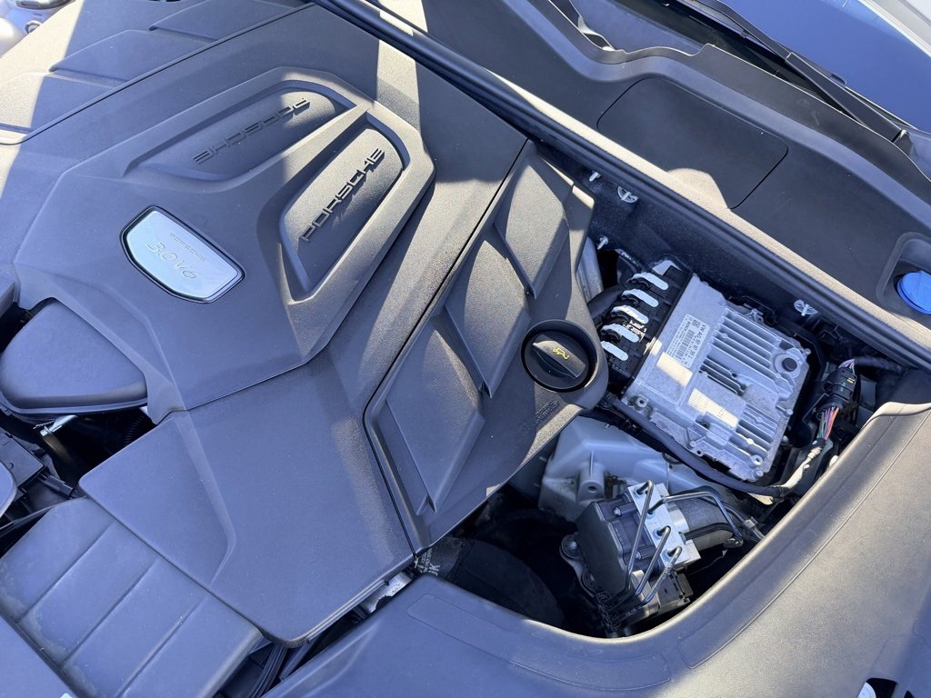 Used 2019 Porsche Cayenne image 34
