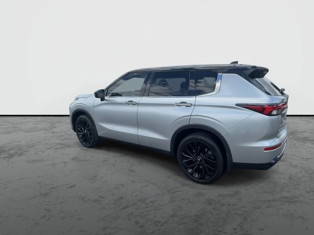 Used 2023 Mitsubishi Outlander SEL FWD image 5