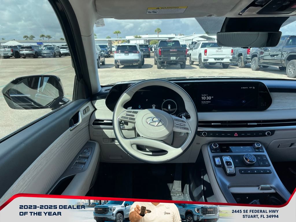 Used 2024 Hyundai Palisade Calligraphy image 14