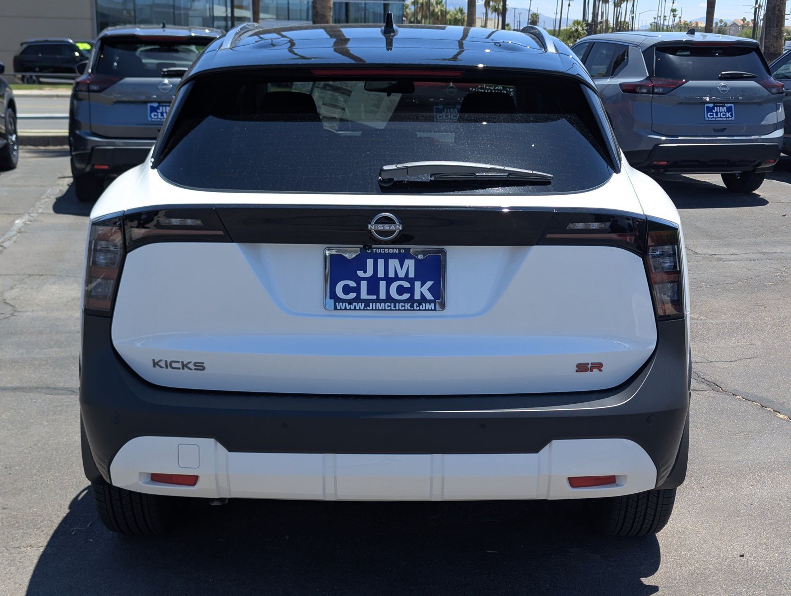 New 2026 Nissan Kicks SR FWD image 3