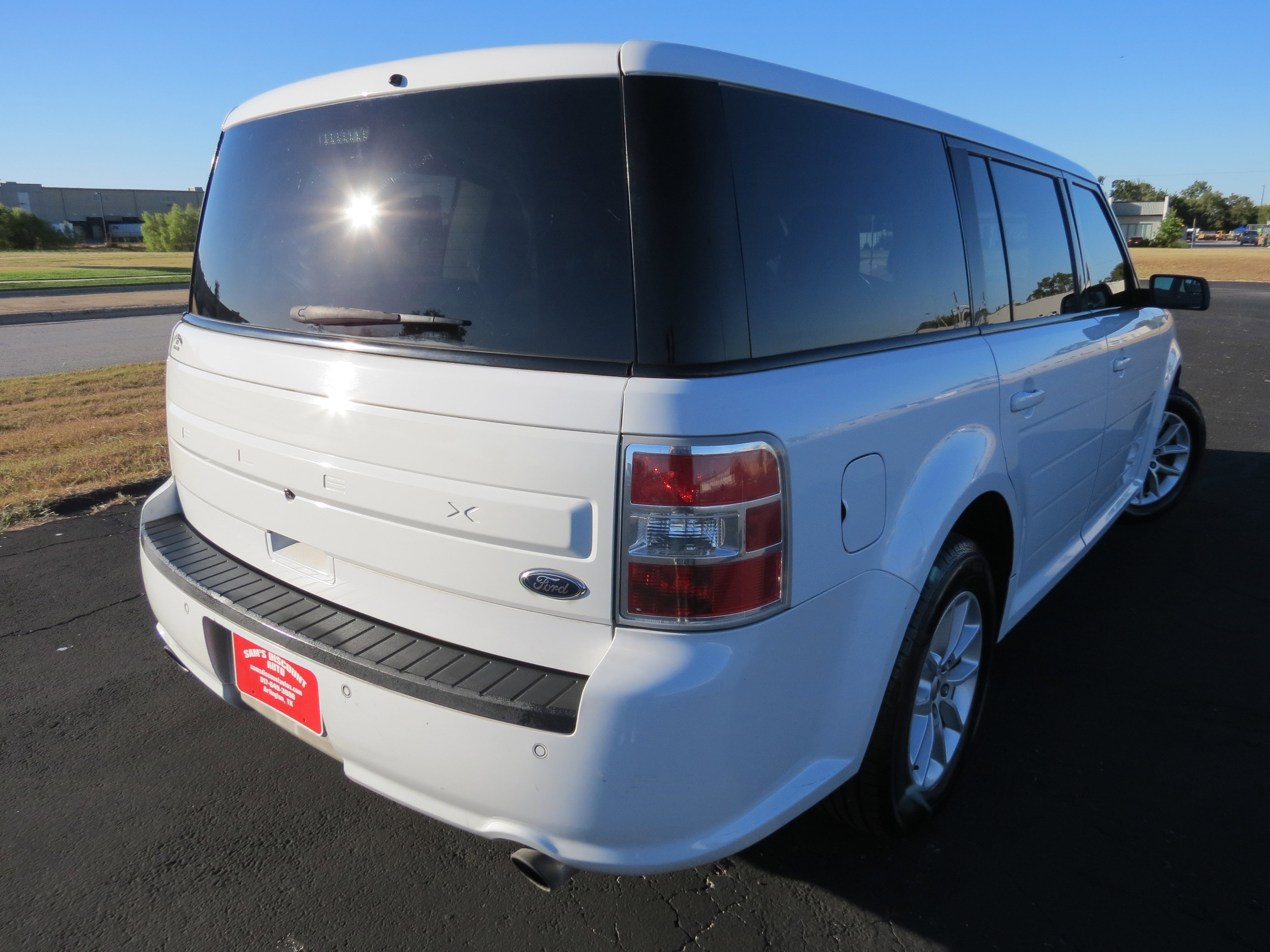 Used 2018 Ford Flex SE image 5