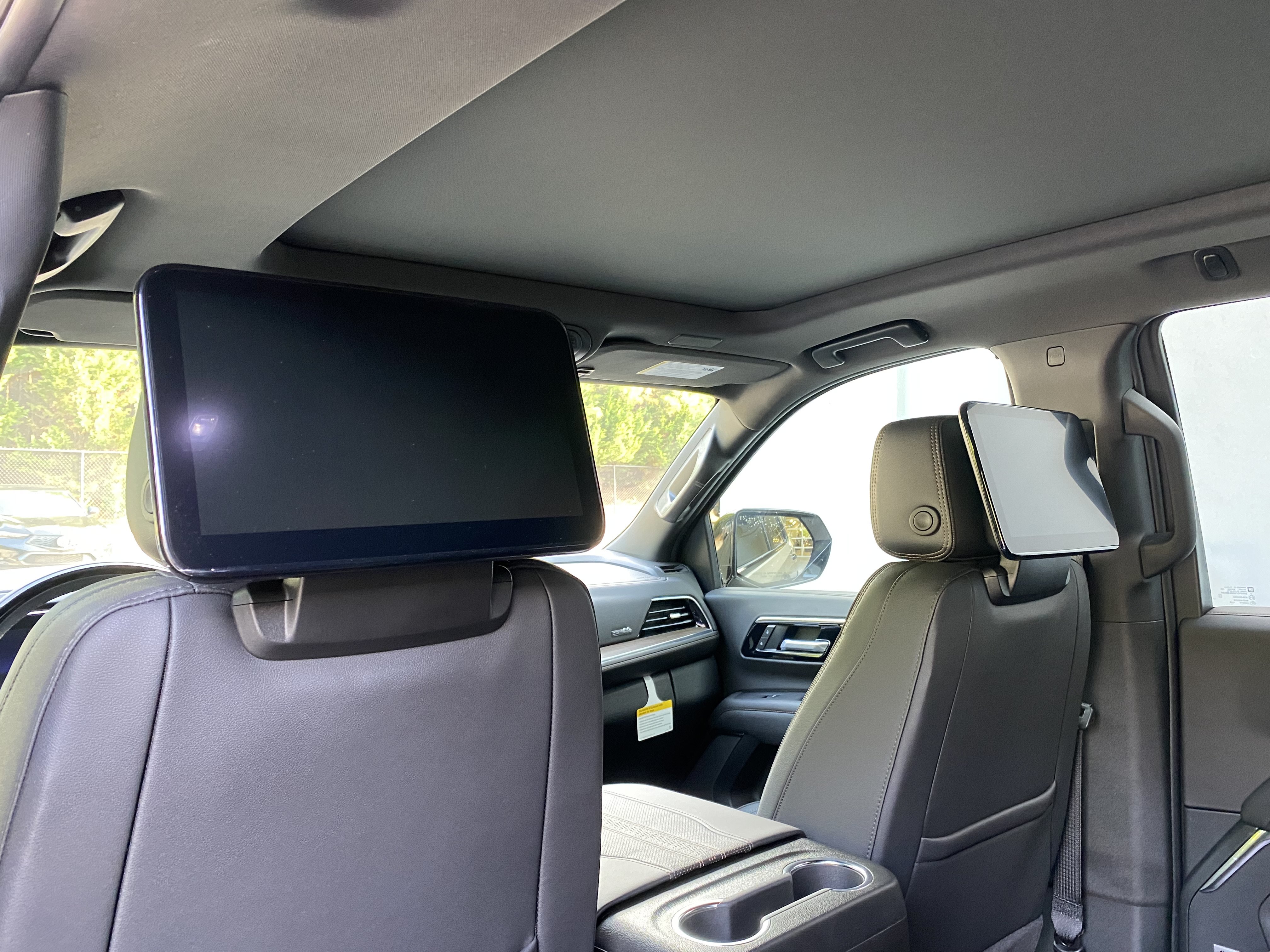 New 2026 Chevrolet Tahoe High Country AWD/4WD image 37