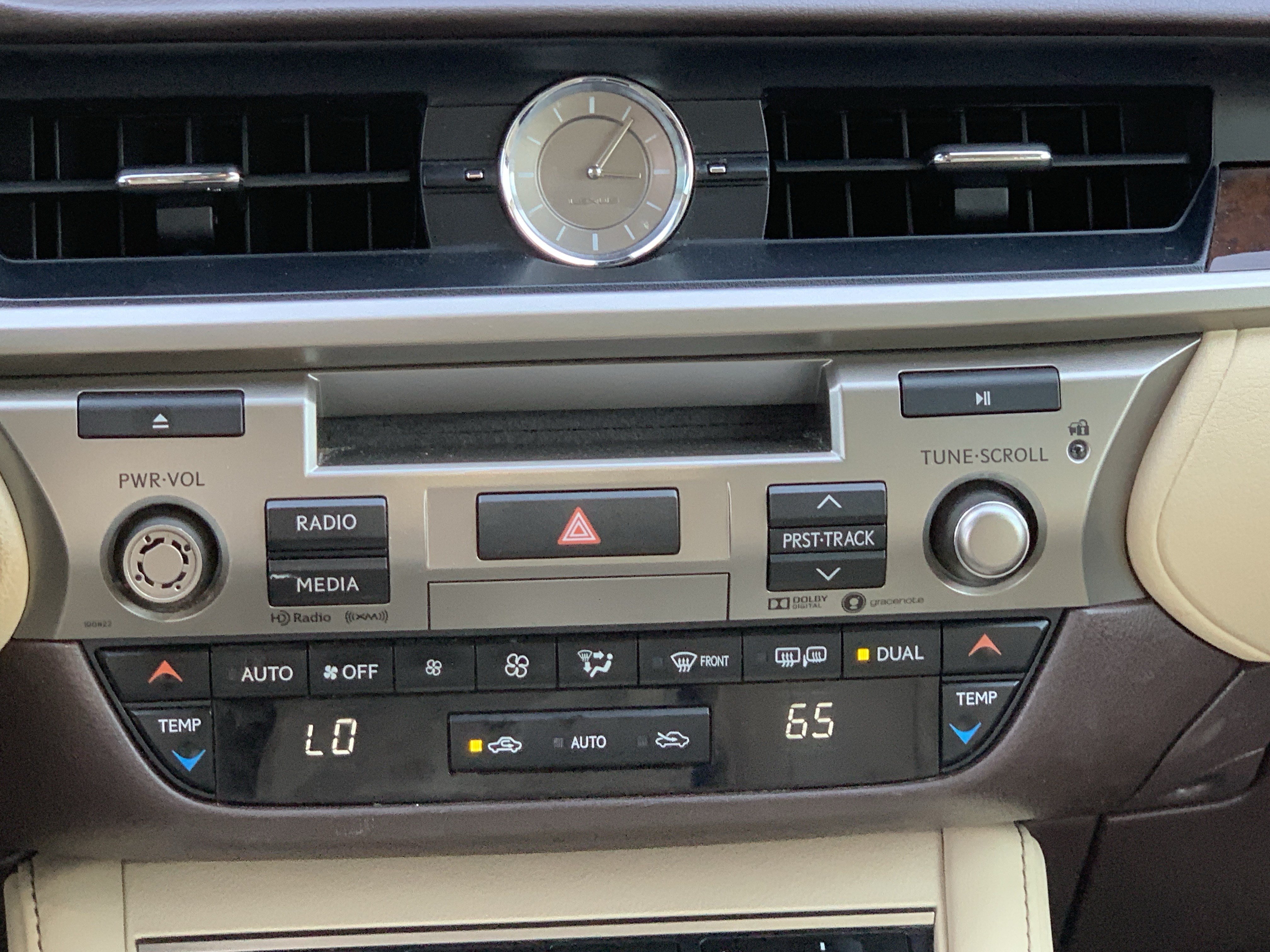 Used 2018 Lexus ES 350 w/ Luxury Package w/Wood Trim FWD image 27