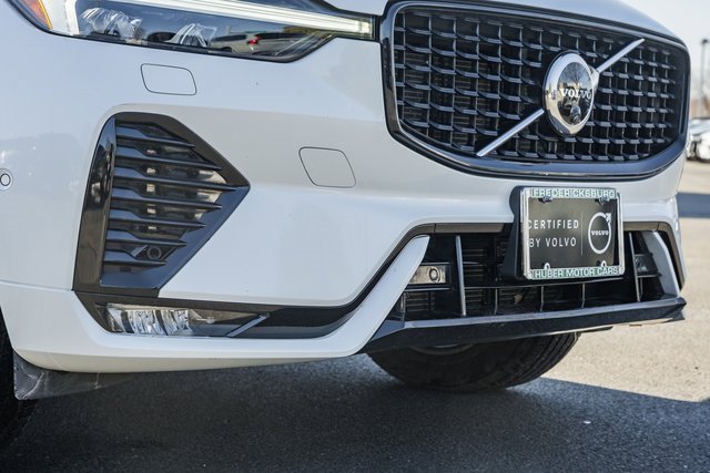 Certified 2024 Volvo XC60 B5 Plus w/ Climate Package image 15