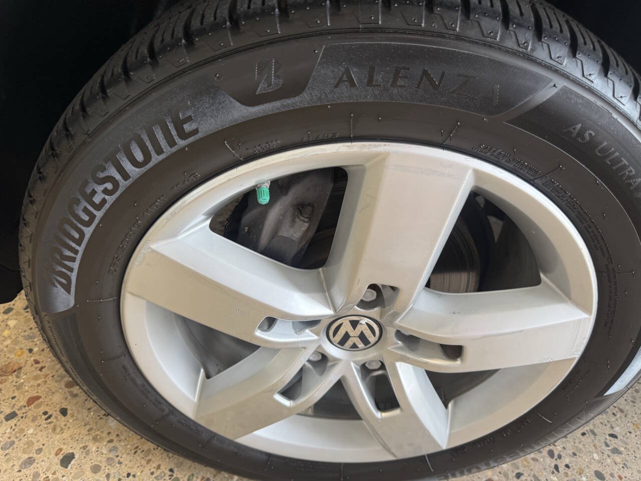 Used 2012 Volkswagen Touareg VR6 AWD/4WD image 23