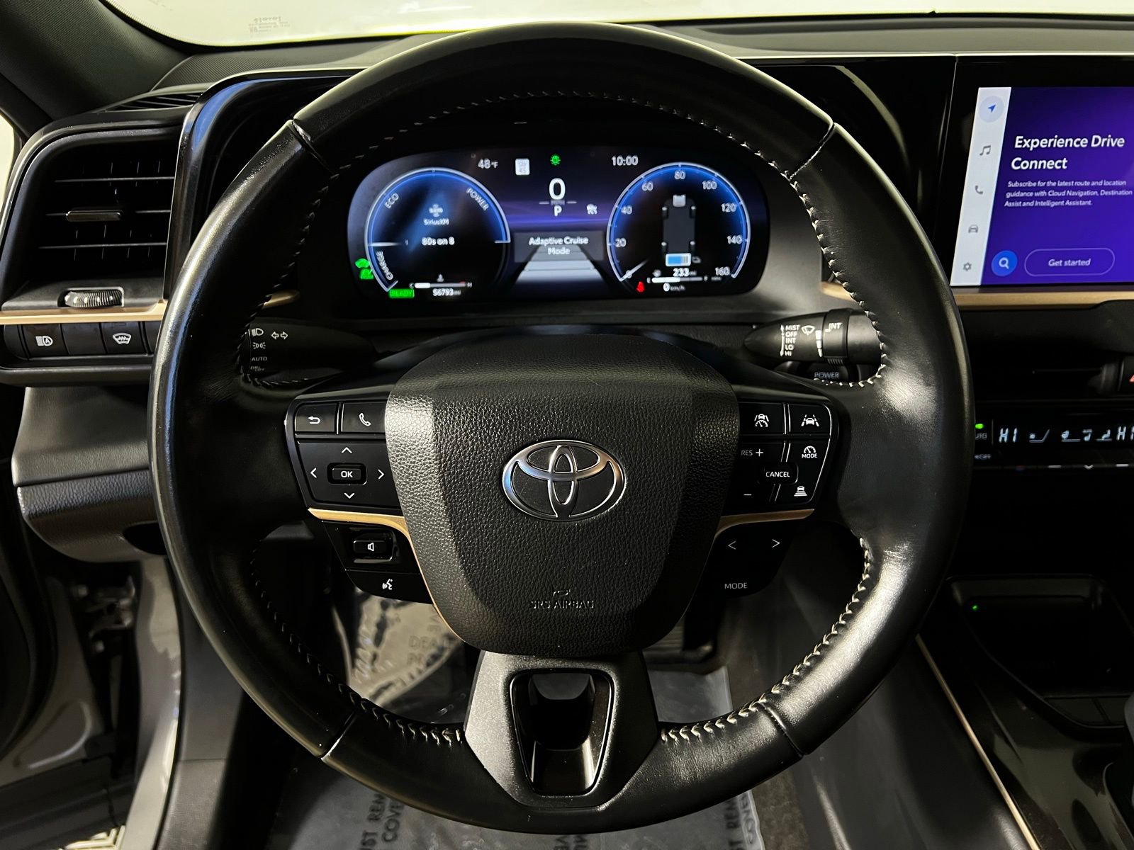 Certified 2025 Toyota Crown XLE image 15