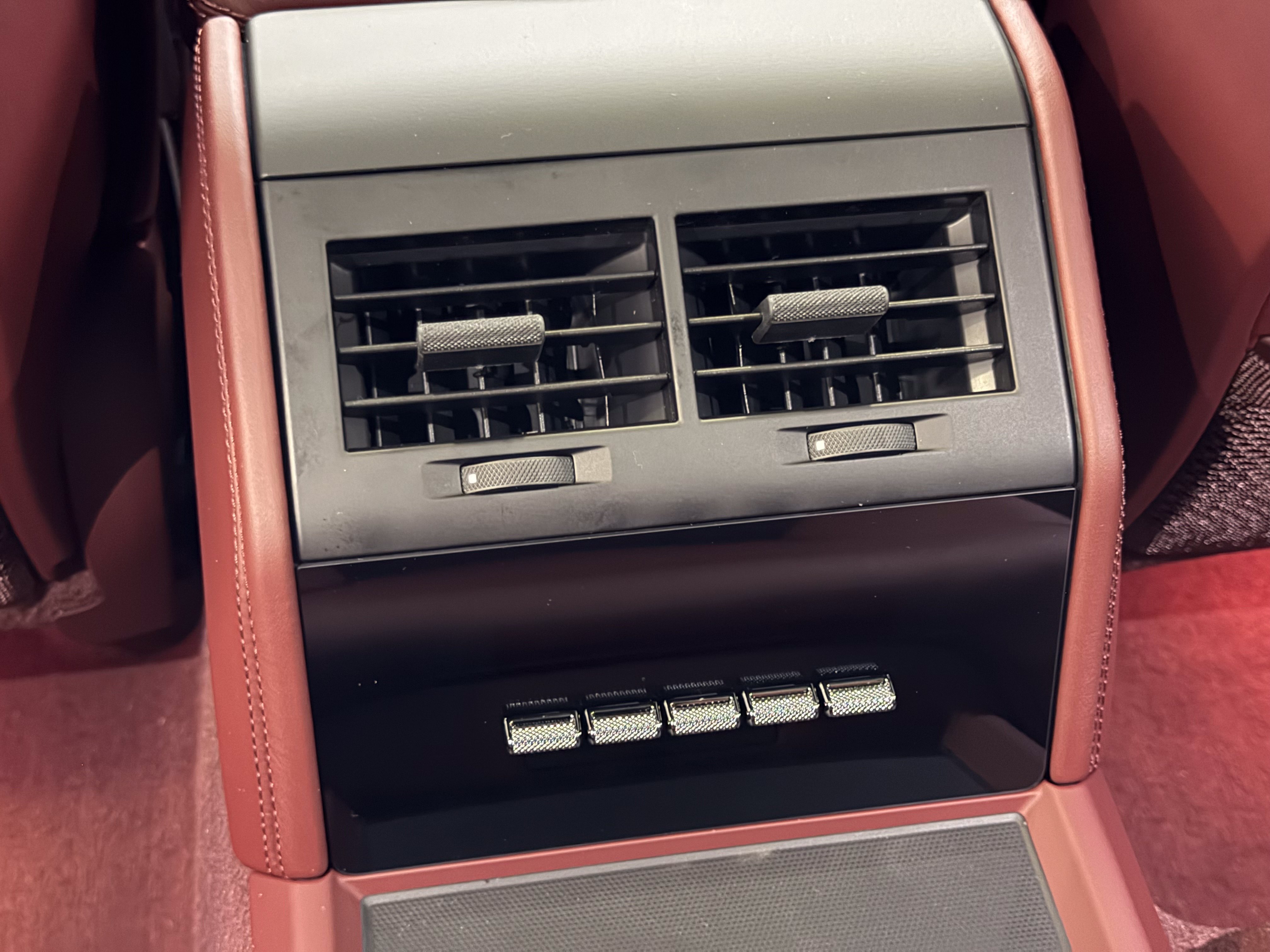 New 2027 Porsche Panamera 4 AWD/4WD image 24