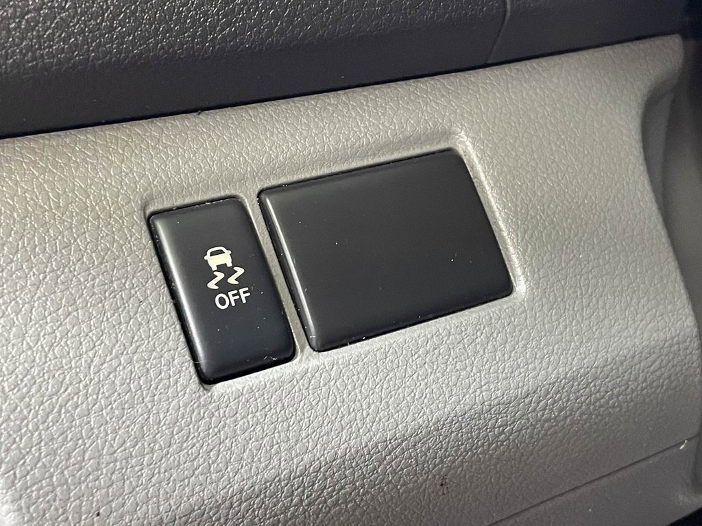 Used 2020 Nissan NV200 S image 15