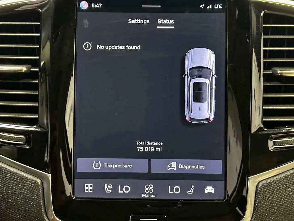Used 2023 Volvo XC90 B6 Plus AWD/4WD image 28