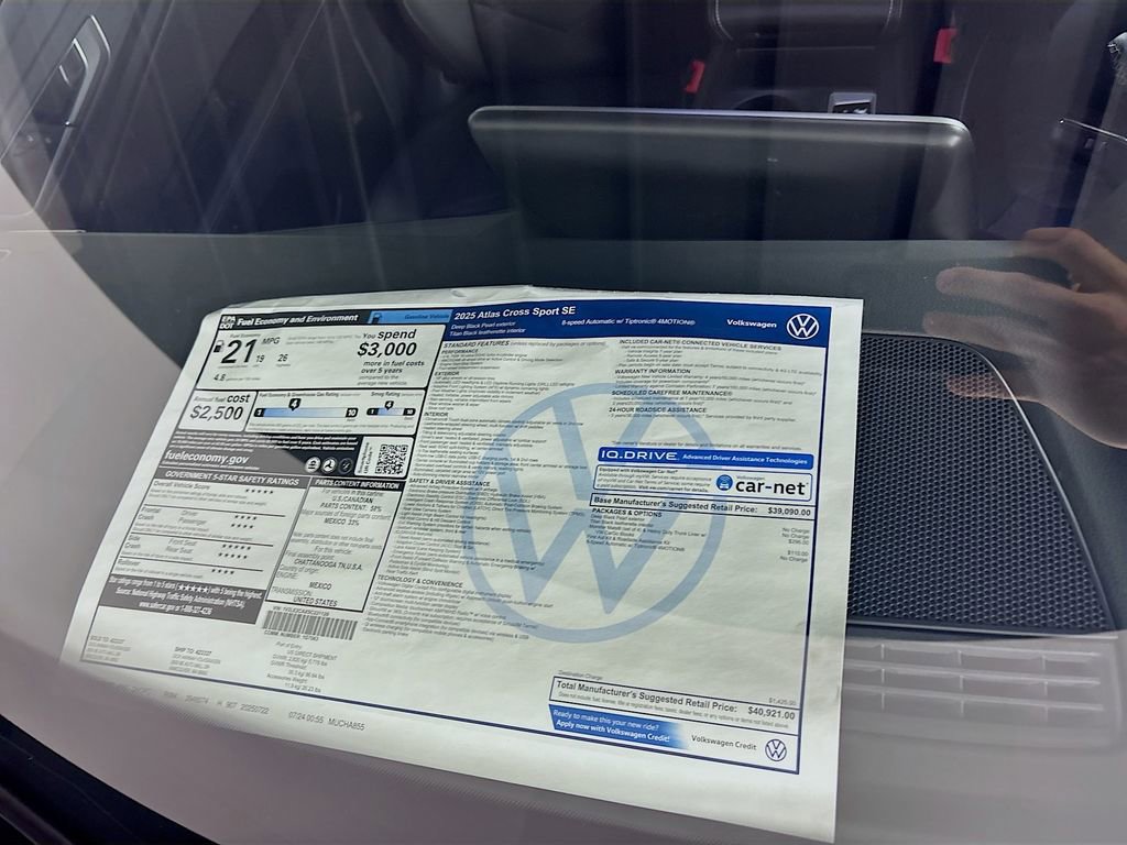 New 2025 Volkswagen Atlas Cross Sport SE image 24