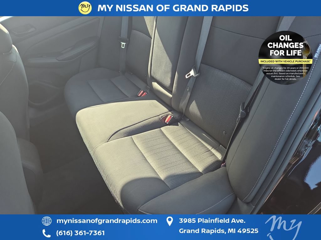 Used 2025 Nissan Altima 2.5 SV FWD image 24