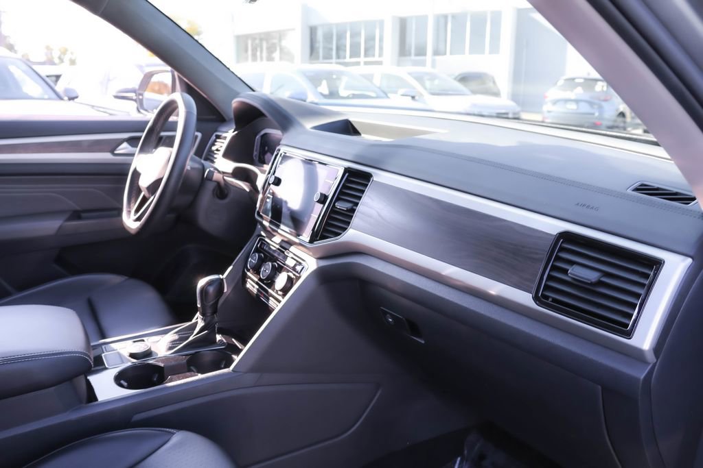 Certified 2022 Volkswagen Atlas SE image 34