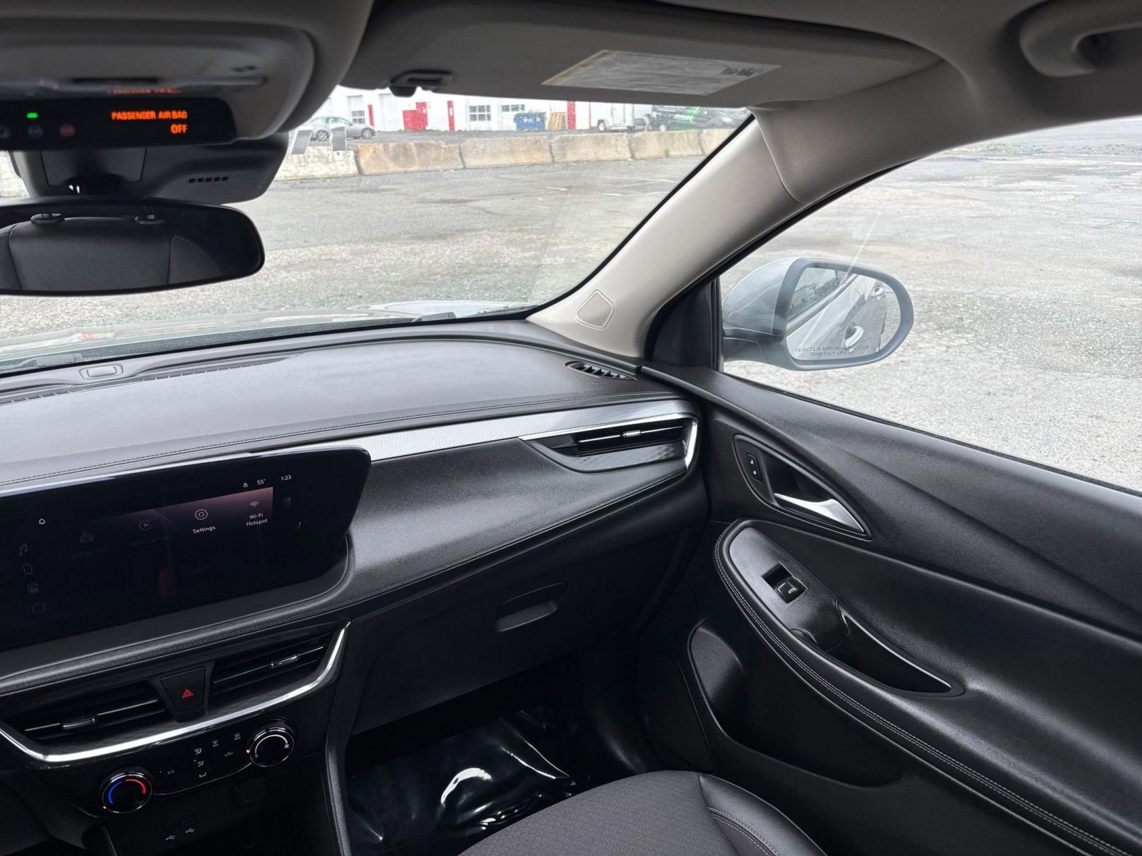Used 2025 Buick Encore GX Preferred FWD image 32