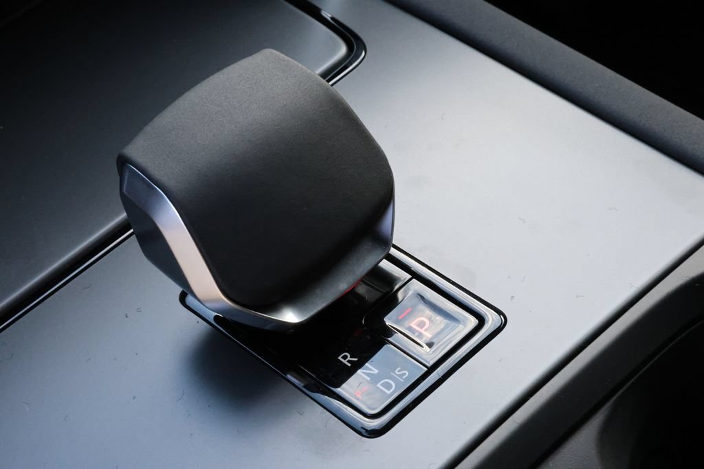 New 2026 Land Rover Discovery Sport Landmark AWD/4WD image 19