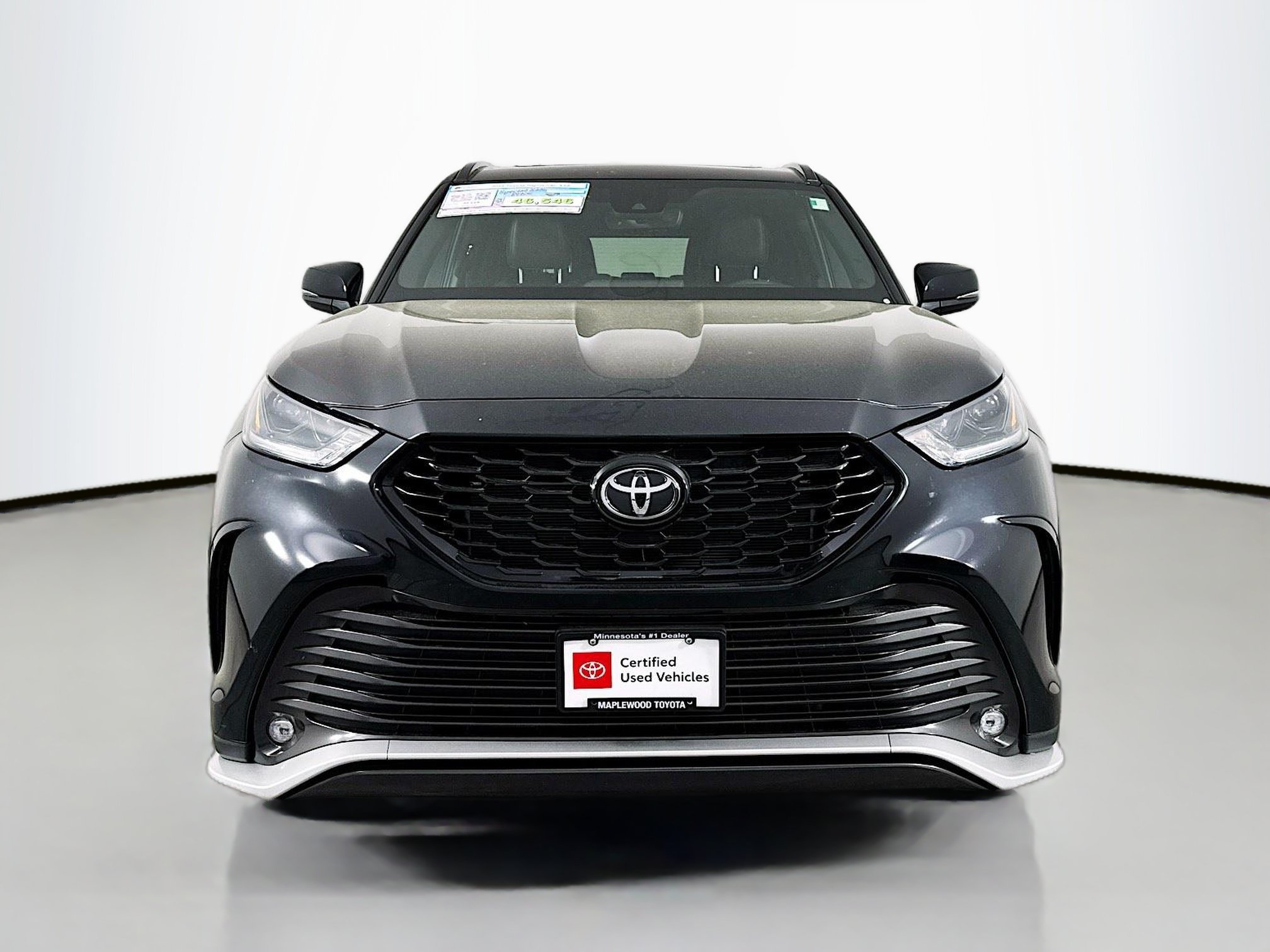Certified 2025 Toyota Highlander XSE AWD/4WD image 2
