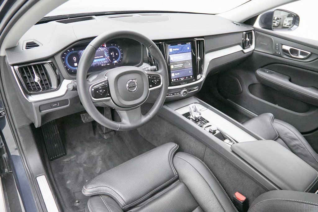 Certified 2024 Volvo V60 B5 Cross Country Ultimate image 13