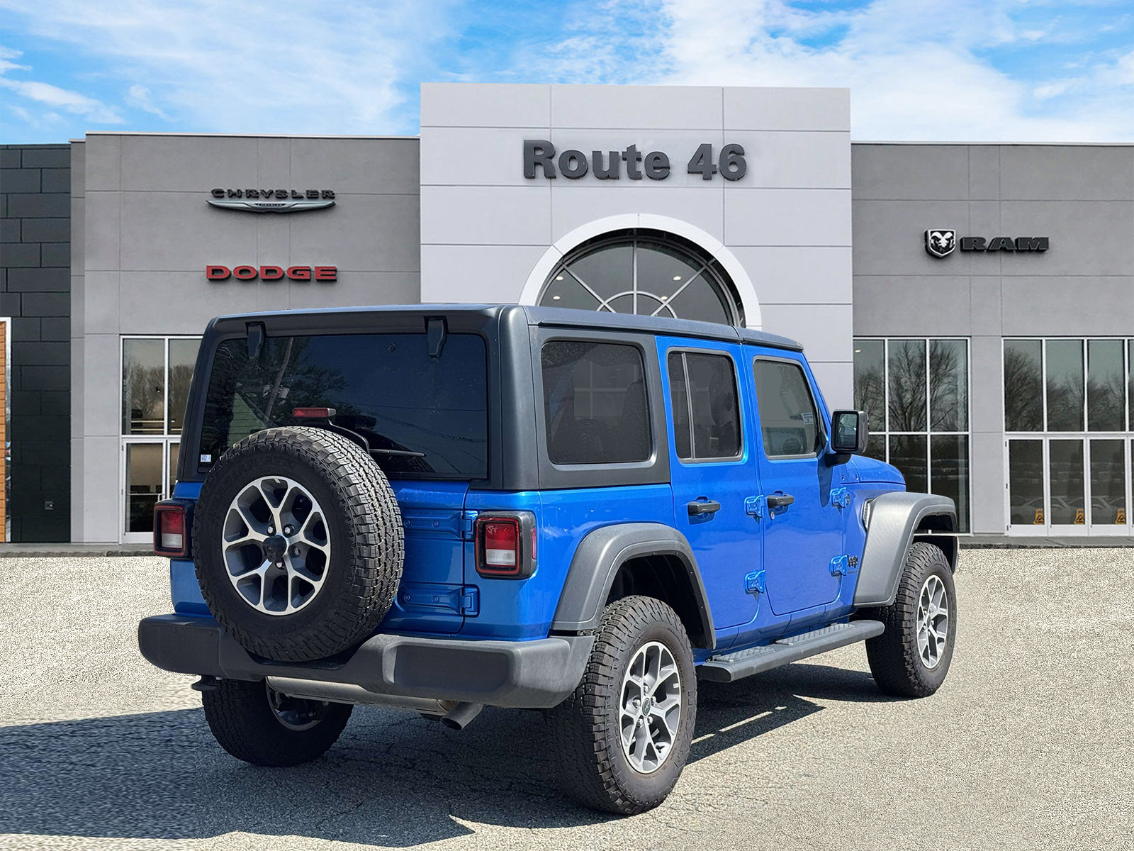 Used 2025 Jeep Wrangler Unlimited Sport AWD/4WD image 5