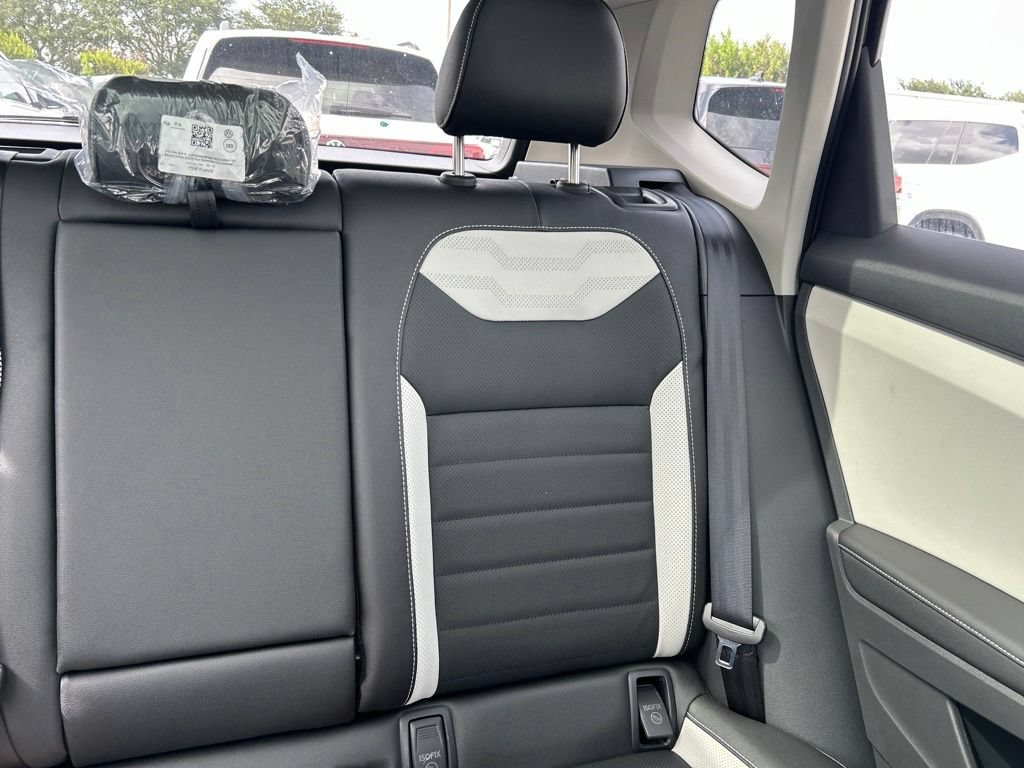 New 2026 Volkswagen Taos SEL AWD/4WD image 14