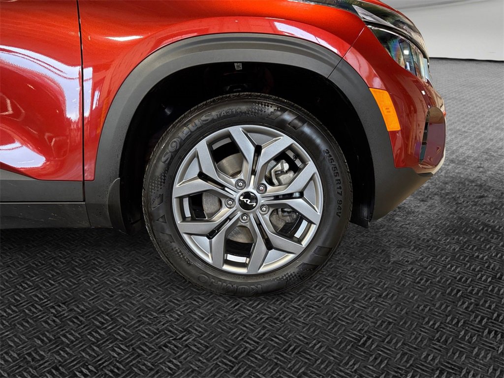 Used 2024 Kia Seltos S image 11