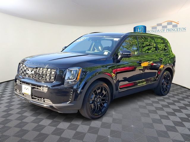 Used 2022 Kia Telluride EX w/ EX Premium Package AWD/4WD image 3
