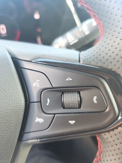 New 2026 Chevrolet Trax RS w/ Driver Confidence Package FWD image 20