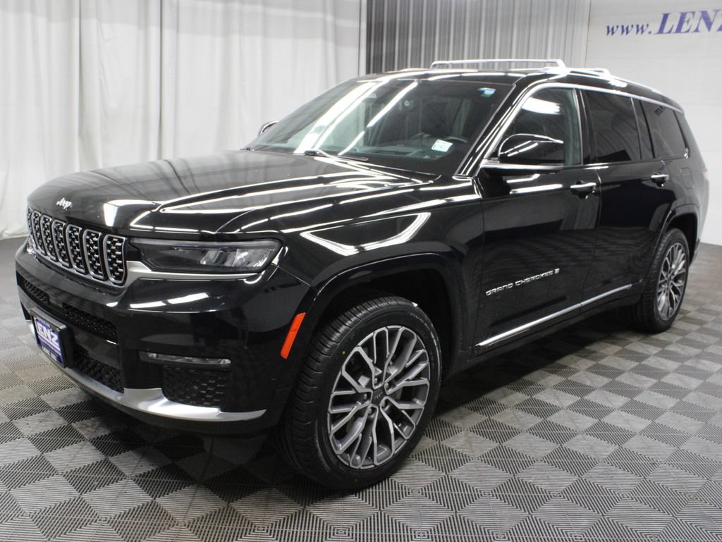 Used 2023 Jeep Grand Cherokee L Summit AWD/4WD image 9