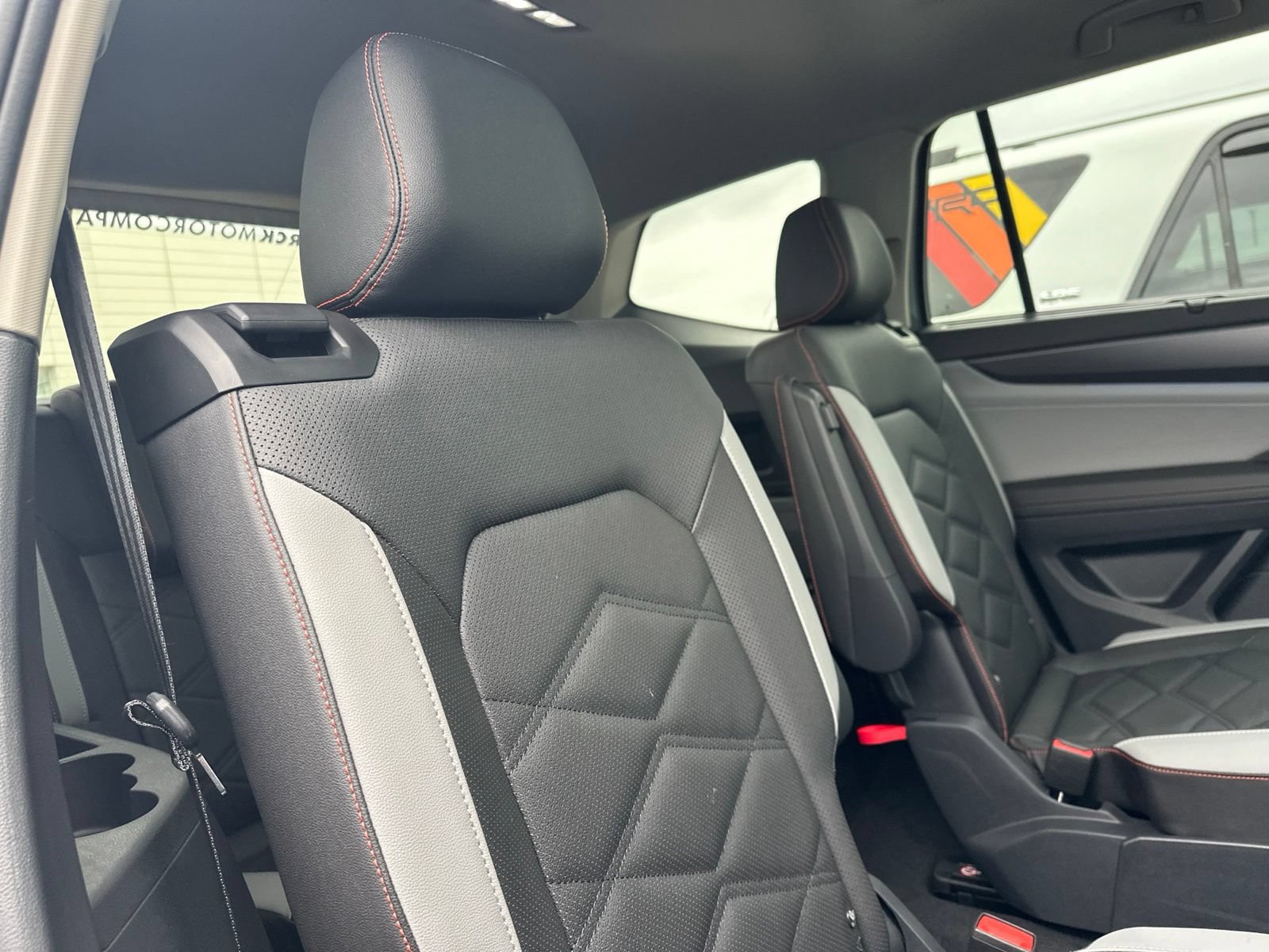 Certified 2026 Volkswagen Atlas Peak Edition AWD/4WD image 33