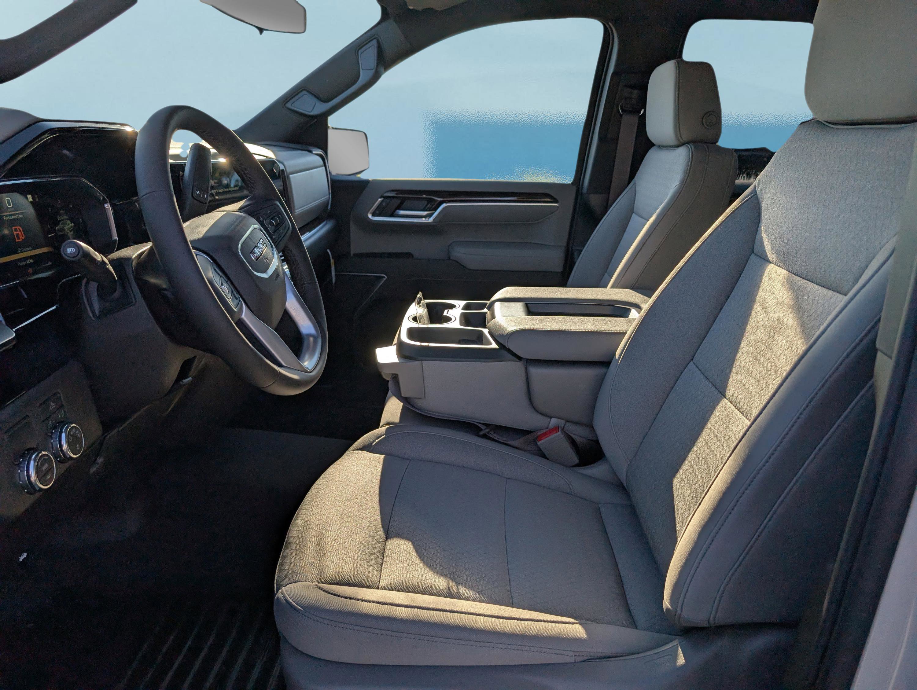 New 2026 GMC Sierra 1500 SLE image 17