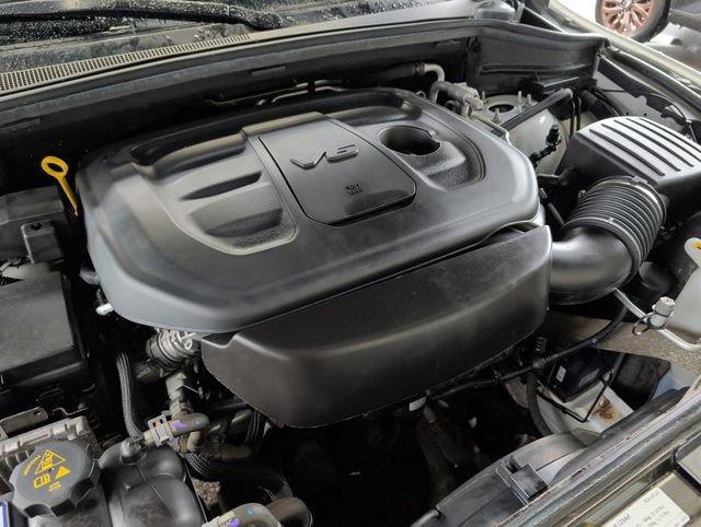 Used 2020 Dodge Durango SXT image 29