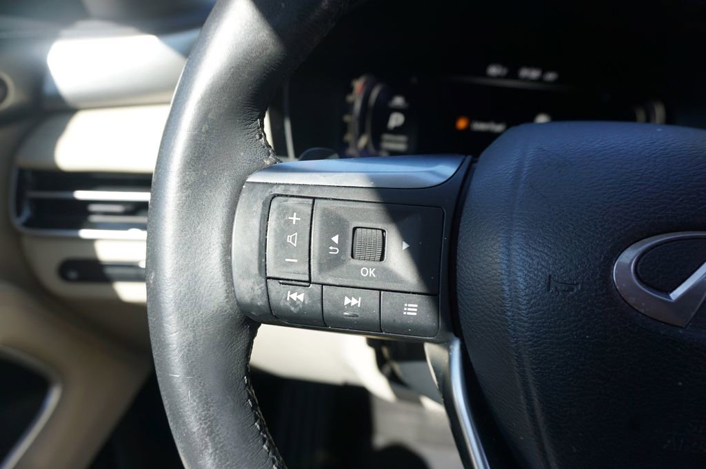 Used 2023 INFINITI QX60 Luxe w/ Performance Audio Package image 8
