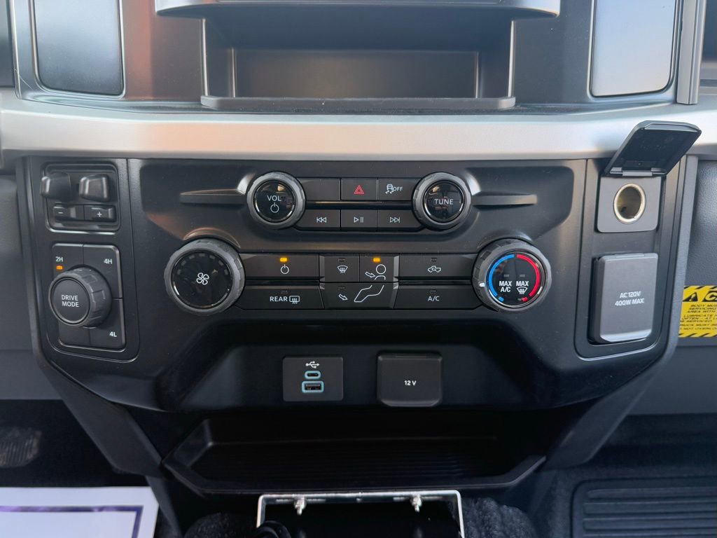 New 2025 Ford F450 XL w/ XL Chrome Package image 43